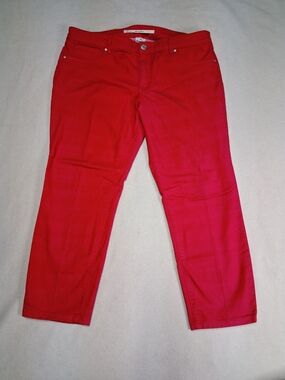 Women's Cropped Ankle Pants in Bright Red